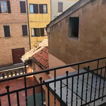 Via Buon Porto פררה